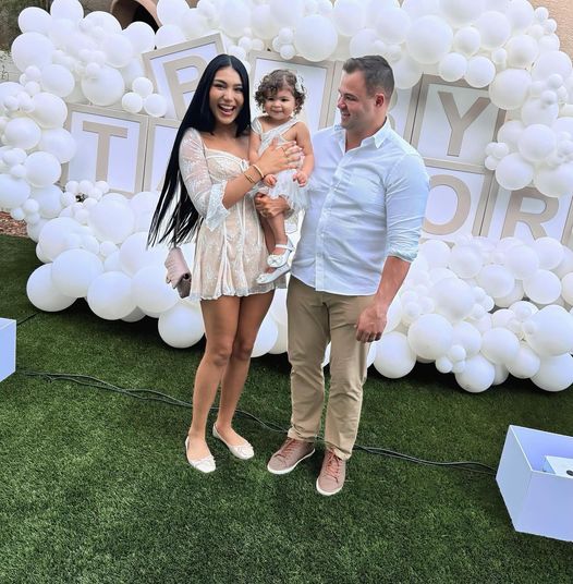 Thais Ramone Surprises with Gender Reveal of Baby #2: Is it a Boy or Girl?